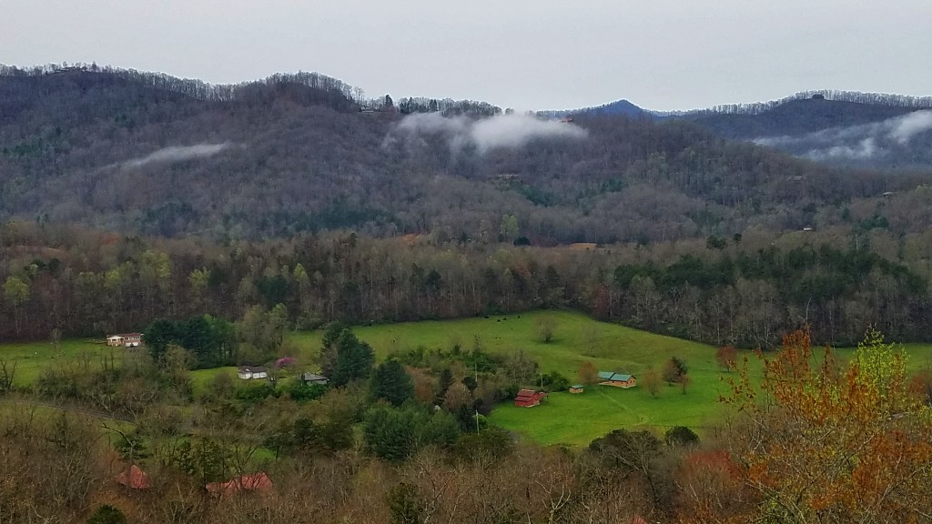 Smoky Mountains Tour – Chatuge Lake, Nantahala Forest & Blood Mountain