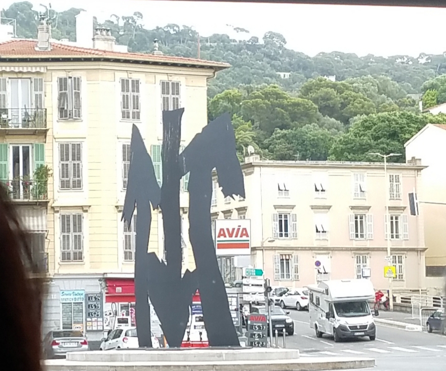 Exploring Nice – ❤️ of the Riviera