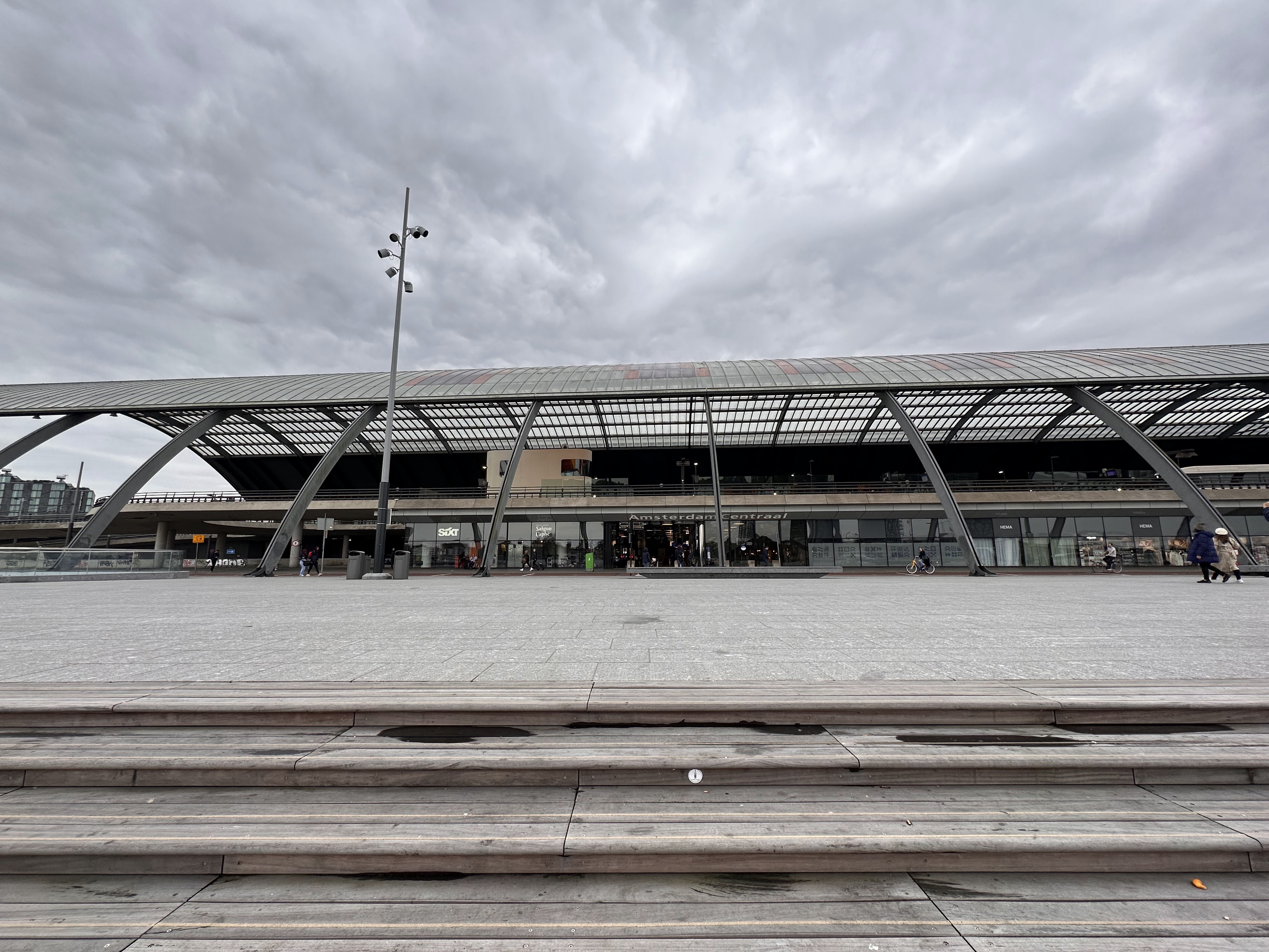 Layover in Amsterdam- Two Ways to See the City